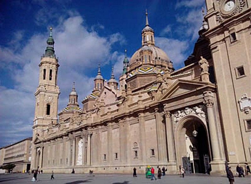 Apartamentos Dos Torres Pilar - Balcones con vistas al Pilar Zaragoza Exterior foto