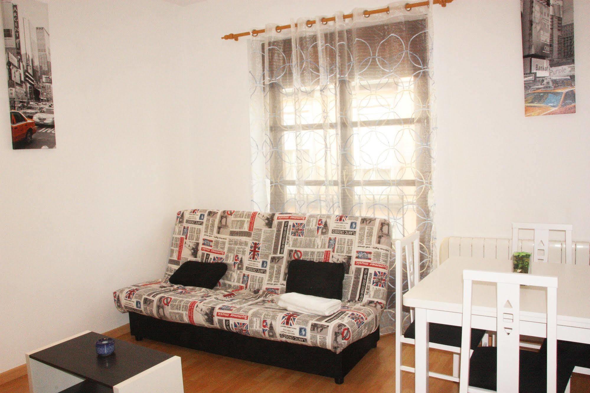Apartamentos Dos Torres Pilar - Balcones con vistas al Pilar Zaragoza Exterior foto